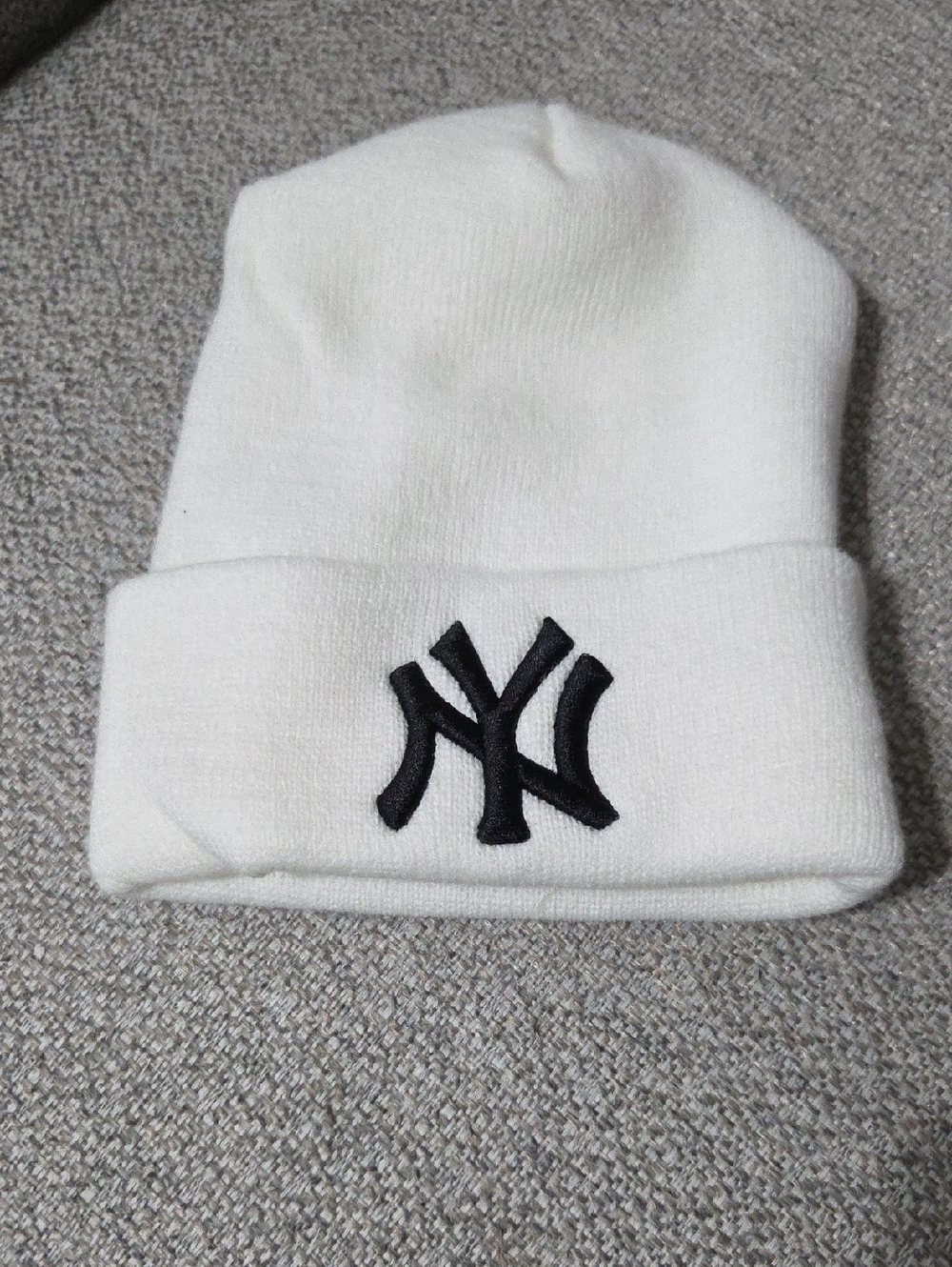 Source Unknown White Beanie with Black Embroidered Logo